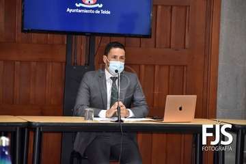  El Pleno aprueba 10 nuevos expedientes de créditos que suman más de 521.000 euros/Francisco Javier Santana.